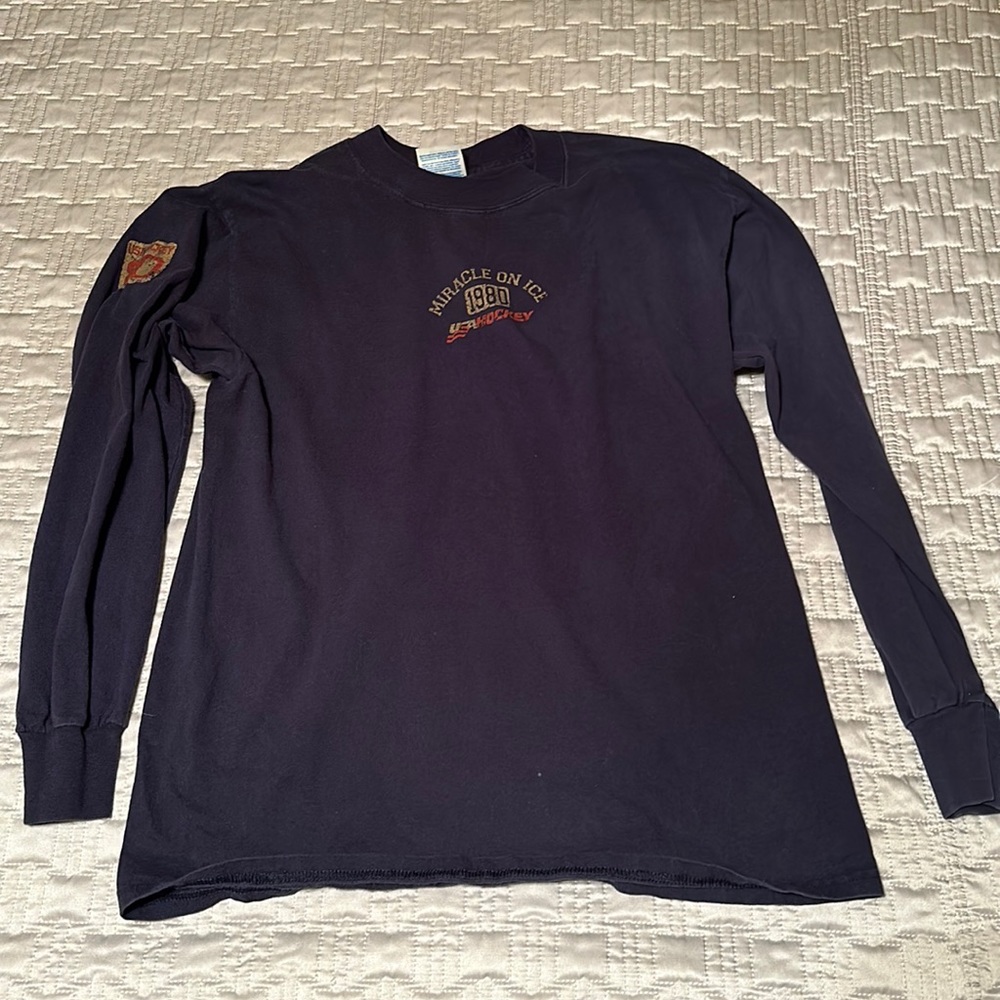 USA Hockey, Medium, long sleeve shirt